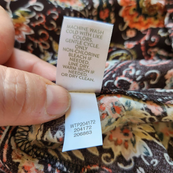 J Jill Buttoned Tunic Blouse Large Petite Black Pink Floral Filigree Lightweight - Picture 10 of 10